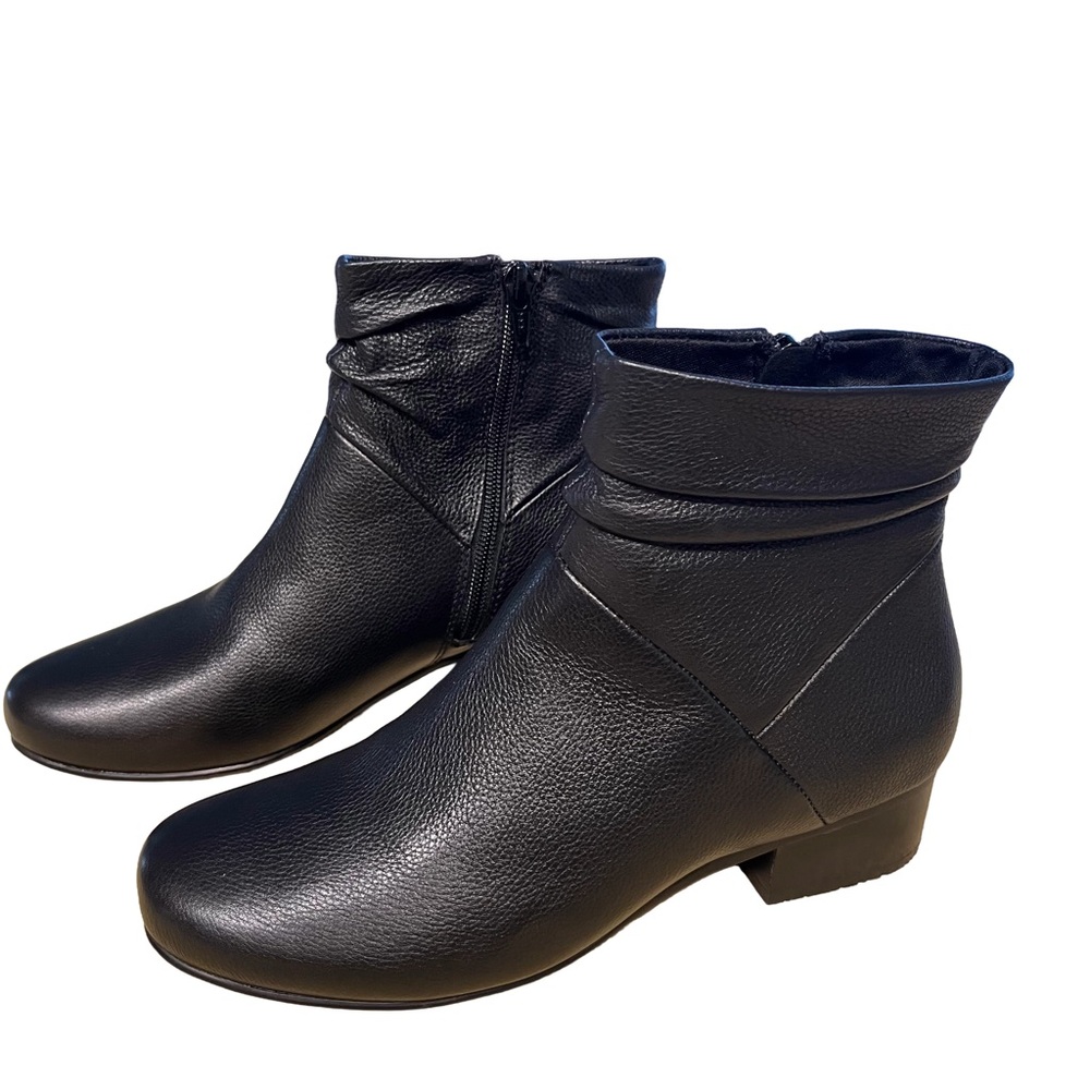 NEW ABEO Leesa Black Ankle Boots Women Sz 8.5 Slouch Pebble Leather Block Heel